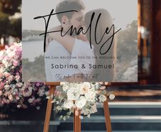 Welcome wedding sign with your photo
