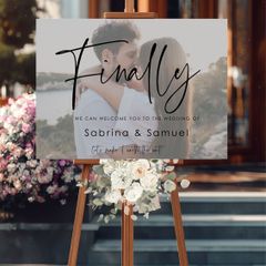 Welcome wedding sign with your photo
