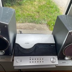Sanyo CD player
