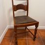 Kitchen table +/ - 6 chairs Image 6