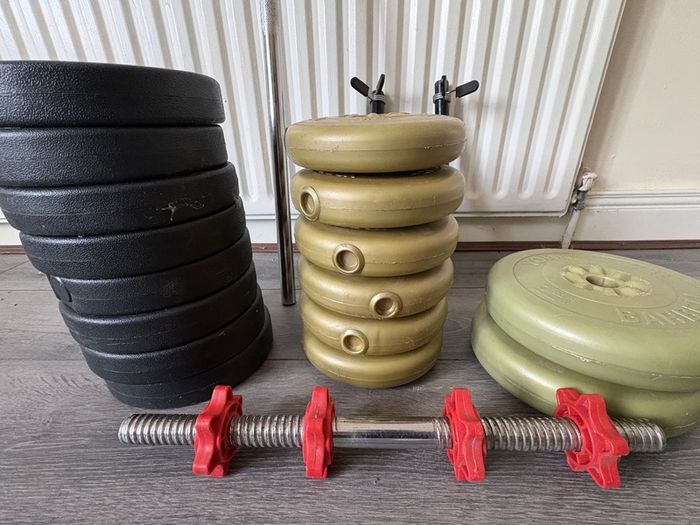 York Weights & Barbell Set - Plates, Bar & Clips Included