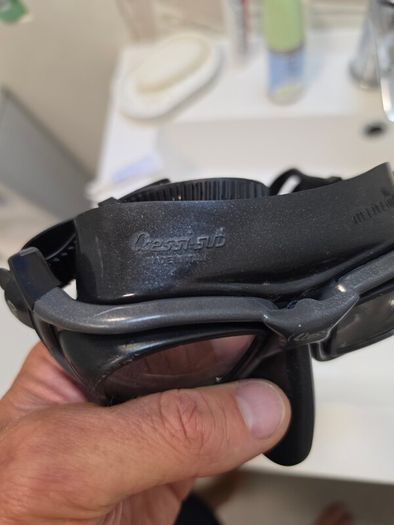 diving mask