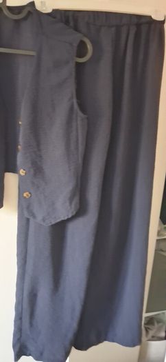 2 womens sets size m