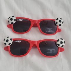 2 pairs of kids sunglasses