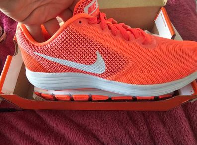 Nike Revolution 3