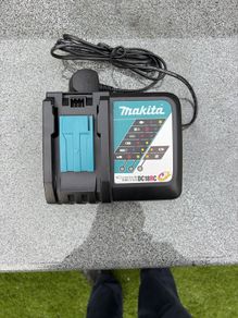 Makita DC18RC