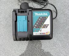 Makita DC18RC