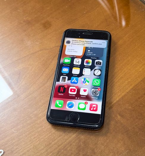 iPhone 7 Unlocked perfect working very good condition