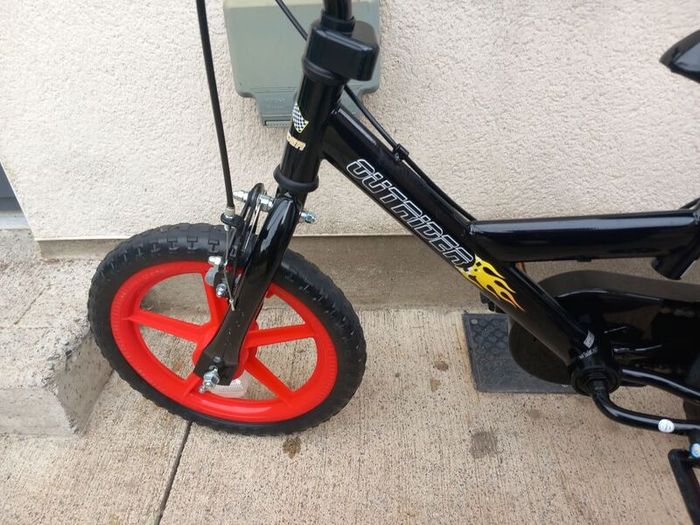 Kids outrider bike size 14 inch wheels