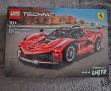 Brand new lego 42212 Ferrari FXX K