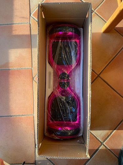 Hot Pink Bluetooth Hoverboard with Bag LED Light Speaker New in Box
