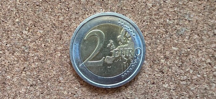 2 euro coin
