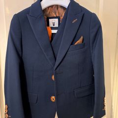 Navy 3 piece boys suit age 6