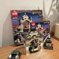 (Rare) Lego 4714 Harry Potter Gringotts Bank - Incomplete with Box and Instructions