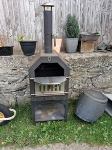 barbecue smoker