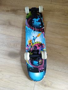 Skateboard
