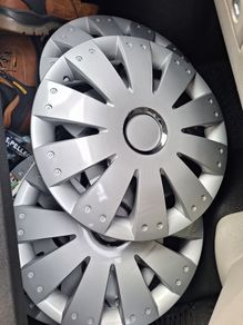 Set of 16-inch wheel trims