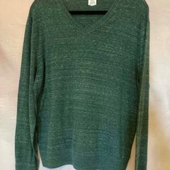 Gap V Neck sweater - size L