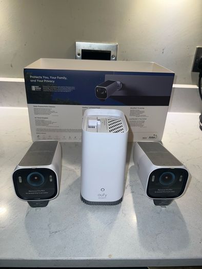 Brand new 4k rechargeable solar cctv wireless camera eufy