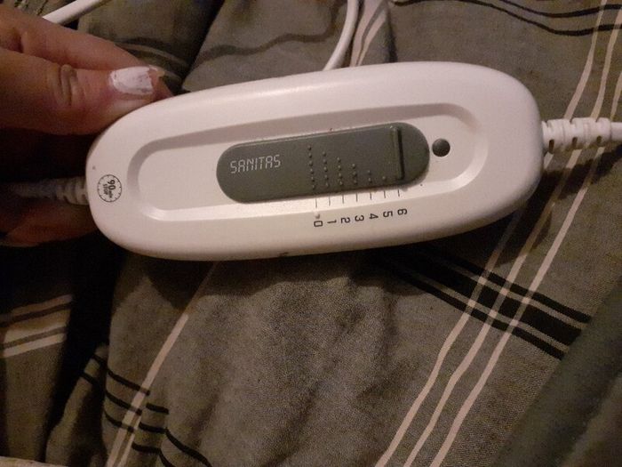 sanitas pillow heater our sit down lay ur back on it legs ect