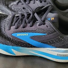 Brooks Adrenaline GTS 24 running shoes - UK 10.5
