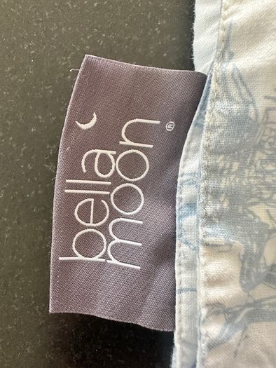 Bella Moon Breastfeeding/nursing/pumping cover