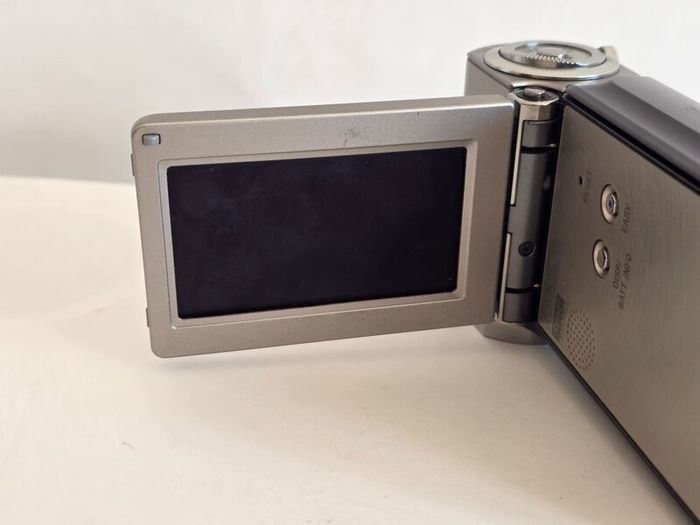 SONY HDR-TG1 Digital Hi-Vision Handycam Camcorder