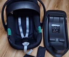 Cybex Aton B2 i-Size Car Seat + Base One