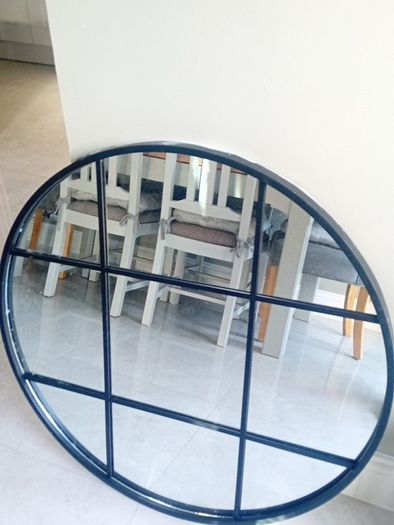 Pair  mirrors black perfect will sell on there own round shaped