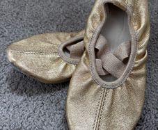 Gold ballet dancing shoes  size 29
