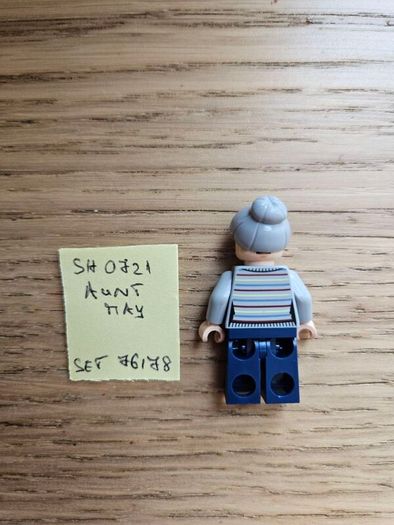 lego sh0721 aunt may, set 76178