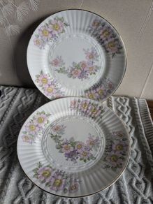 Royal Tara flower pattern plates