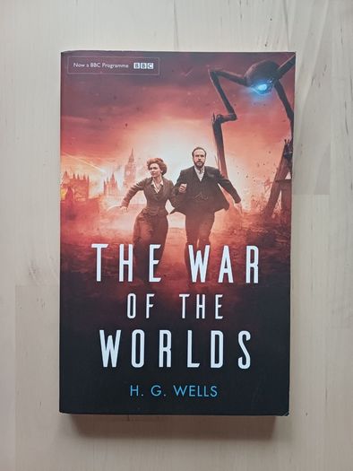 The War of the Worlds by H.G. Wells (Science Fiction Paperback 2018)