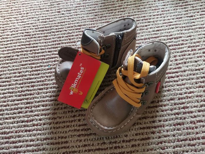 Brand New M&S boys leather shoes  Walkmates