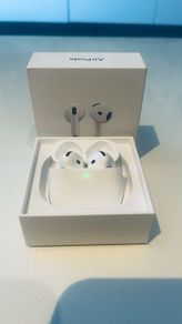 apple AirPods 4