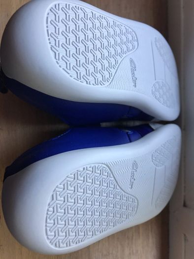 Clarks Play Bright Blue size 23 / 6.5