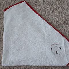 Like New Cotton Hooded Baby Towels for Bath Time