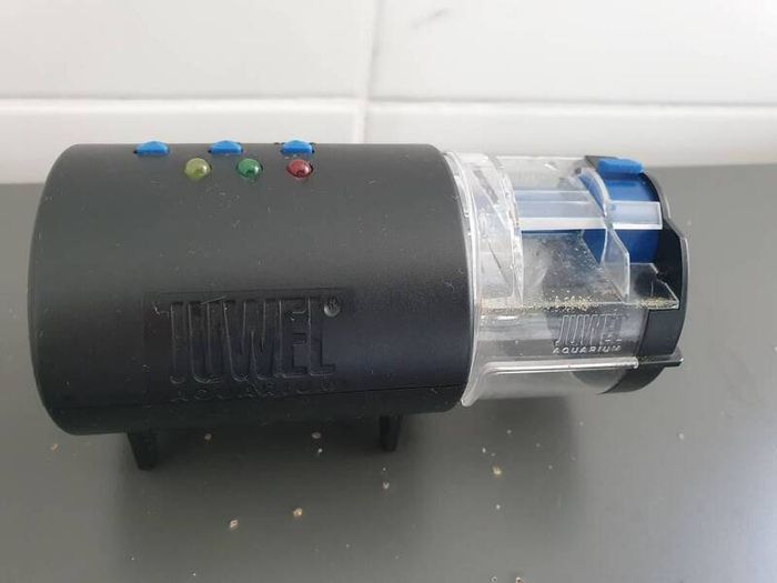juwel fish food feeder