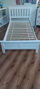 Single bed for sale