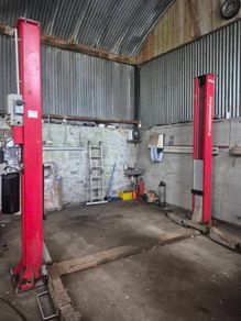 phoenix 4 ton lift