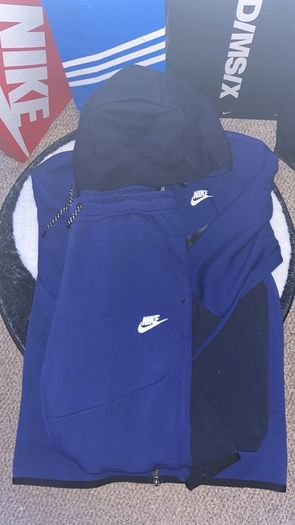 Nike Tech Fleece Tracksuit Small
