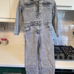 Girls jumpsuit age 9-10
