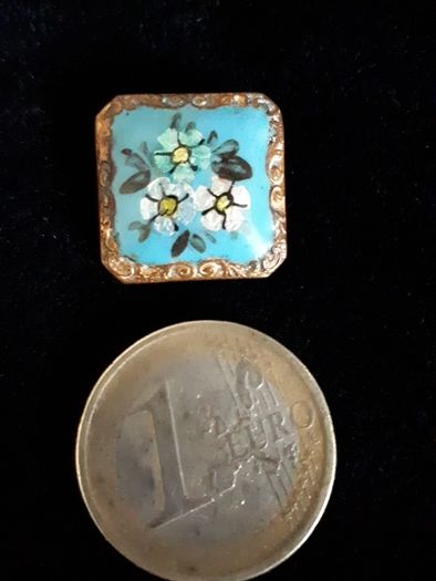 antique enamel button