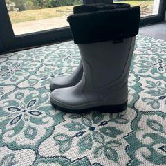 wellington boots
