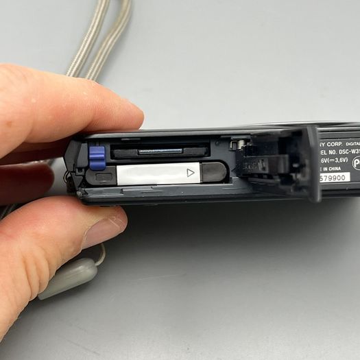 Sony DSC-W310 12.1MP Digital Camera Black - Full Kit