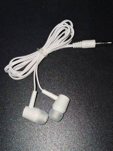 Buy 2 Get 1 Free!! - Only 1 Each!! - Brand New Wired Earphones