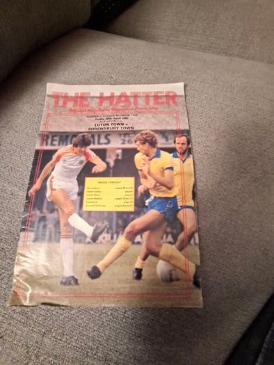 Luton Town v Shrewsbury soccer programme 30.04.1982