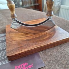 Jamie Oliver Mezzaluna and Acacia Wood Board