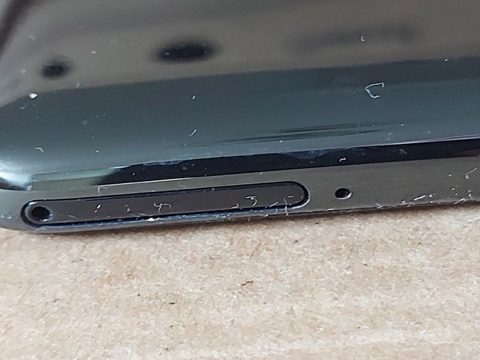 HUAWEI P Smart (2020), Model POT-LX1A, has Pin Lock and small scratch at very top of screen, for parts or repair