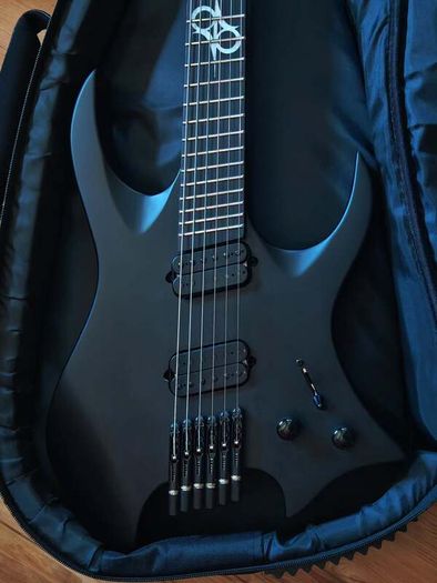 Solar H2.6C Headless Guitar Carbon Black (Delivery available)